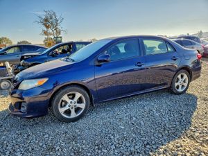 Toyota Corolla BASE 1.8L 4 2012