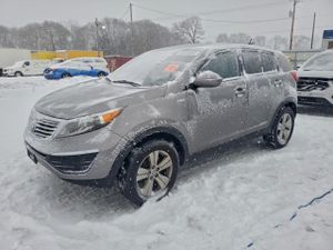 Kia Sportage LX 2.4L 4 2013