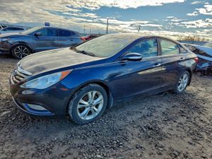Hyundai Sonata SE 2.4L 4 2013