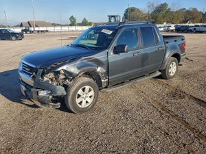 Ford Explorer XLT 4.0L 6 2010