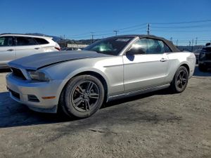 Ford Mustang 3.7L 6 2012