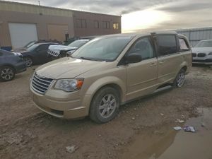 Chrysler Town & Country LX 3.8L 6 2010