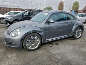 Volkswagen Beetle 2.5L 5 2012