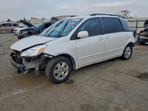 Toyota Sienna XLE 3.3L 6 2004