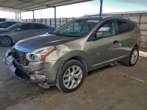 Nissan Rogue S 2.5L 4 2013