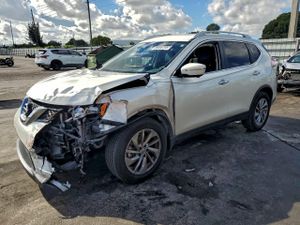 Nissan Rogue S 2.5L 4 2015
