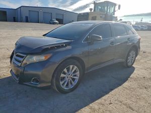 Toyota Venza LE 2.7L 4 2014