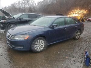 Volkswagen Passat S 2.5L 5 2013
