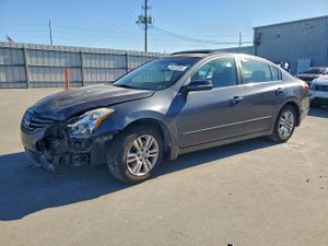 Nissan Altima BASE 2.5L 4 2012
