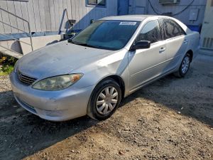 Toyota Camry LE 2.4L 4 2005