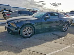 Ford Mustang 3.7L 6 2014
