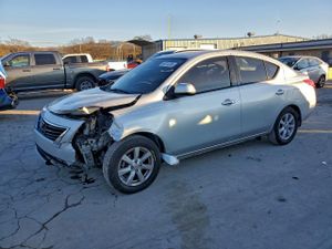 Nissan Versa S 1.6L 4 2014