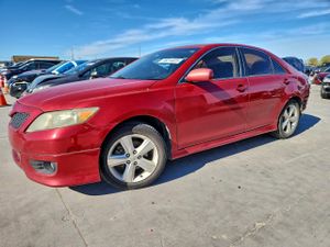 Toyota Camry BASE 2.5L 4 2011