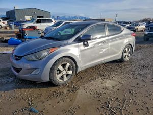 Hyundai Elantra GLS 1.8L 4 2013
