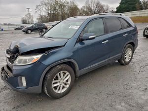 Kia Sorento LX 2.4L 4 2015