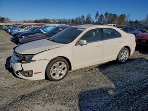 Ford Fusion SE 2.5L 4 2010