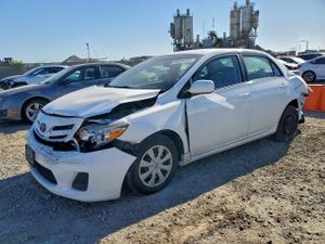 Toyota Corolla BASE 1.8L 4 2011
