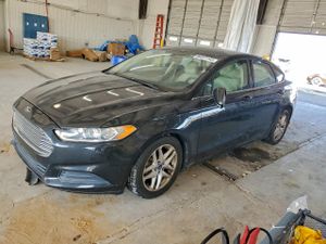 Ford Fusion SE 2.5L 4 2013