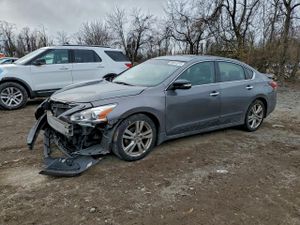 Nissan Altima 3.5S 3.5L 6 2015