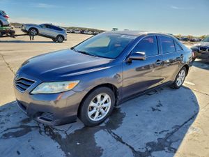 Toyota Camry BASE 2.5L 4 2011