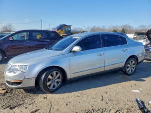 Volkswagen Passat 2.0T LUXURY 2.0L 4 2006
