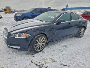 Jaguar XF 2.0T PREMIUM 2.0L 4 2015