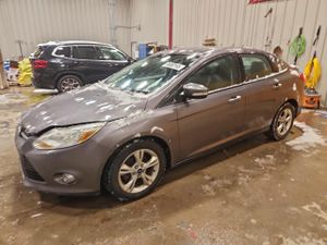 Ford Focus SE 2.0L 4 2012
