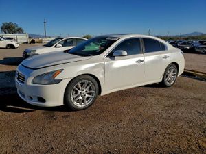 Nissan Maxima S 3.5L 6 2014