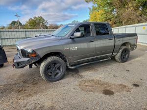RAM 1500 ST 5.7L 8 2013
