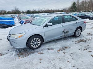 Toyota Camry LE 2.5L 4 2015