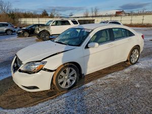 Chrysler 200 LX 2.4L 4 2013