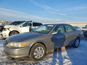 Toyota Camry CE 2.2L 4 2000