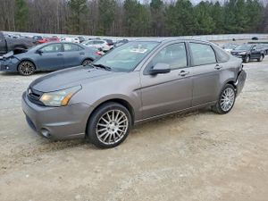 Ford Focus SES 2.0L 4 2010