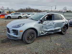 Porsche Macan 2.0L 4 2019
