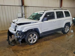 Jeep Patriot LATITUDE 2.4L 4 2015