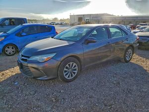 Toyota Camry LE 2.5L 4 2015