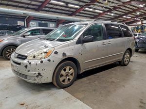 Toyota Sienna CE 3.3L 6 2005