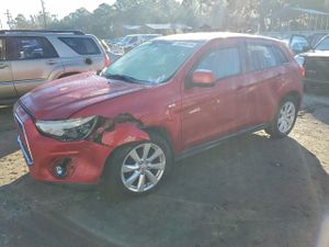 Mitsubishi Outlander ES 2.0L 4 2015