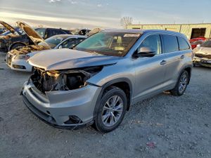 Toyota Highlander XLE 3.5L 6 2015