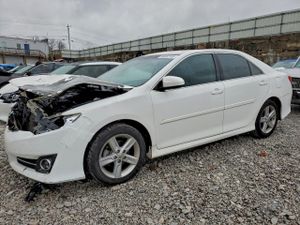 Toyota Camry L 2.5L 4 2013