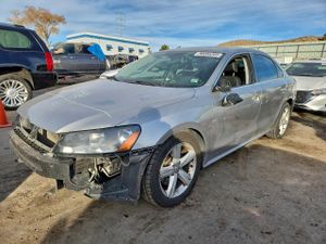 Volkswagen Passat SE 2.5L 5 2013