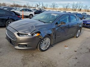 Ford Fusion SE HYBRID 2.0L 4 2013