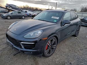 Porsche Cayenne TURBO 4.8L 8 2014