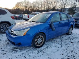 Ford Focus SE 2.0L 4 2010