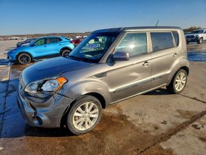 Kia Soul + 2.0L 4 2013