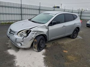 Nissan Rogue S 2.5L 4 2013