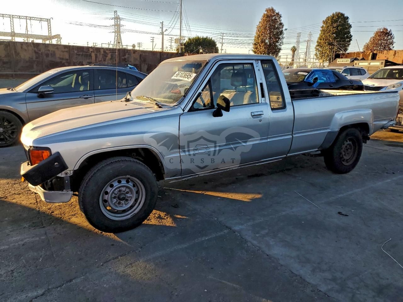 Toyota Hilux XTRACAB RN70 DLX 2.4L 4 1987
