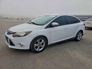 Ford Focus SE 2.0L 4 2014