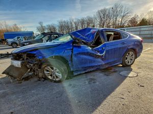 Chrysler 200 LIMITED 2.4L 4 2015