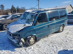 GMC Safari XT 4.3L 6 2002